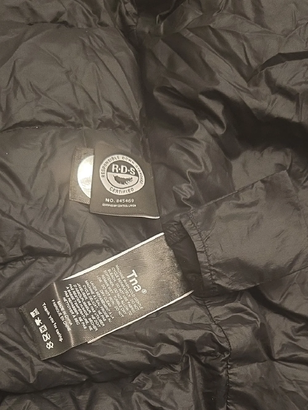 Aritzia TNA The New Little Puff Packable Hooded Down Jacket Black M - Picture 5 of 9